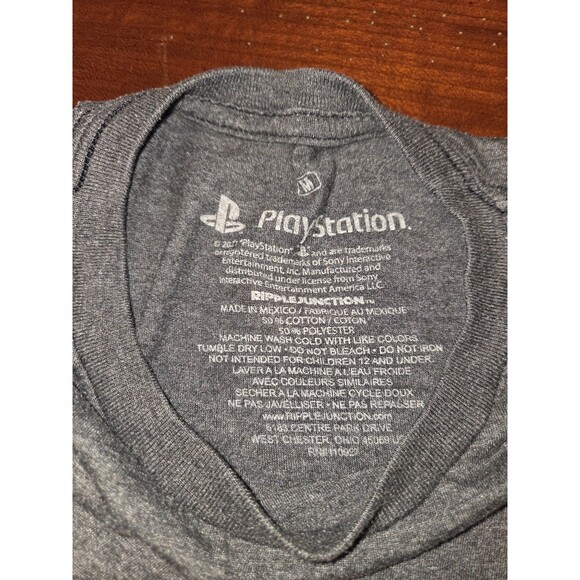 PlayStation T-Shirt Men's Medium Gray Retro Distressed Logo Graphic Tee Gaming - Picture 2 of 3